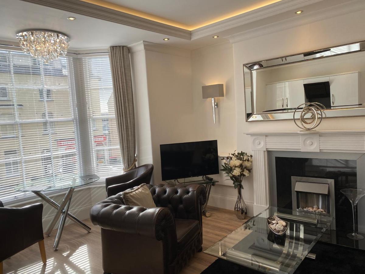 The Maureen Suite Llandudno Exterior photo