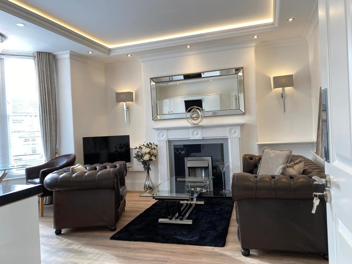 The Maureen Suite Llandudno Exterior photo